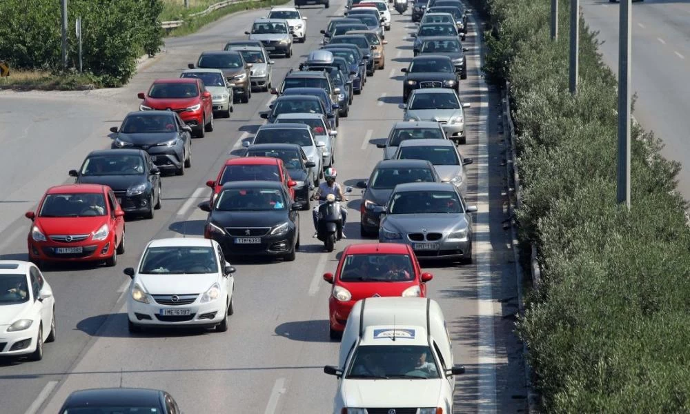 Μποτιλιάρισμα τώρα στα δύο ρεύματα της λεωφόρου Κηφισίας